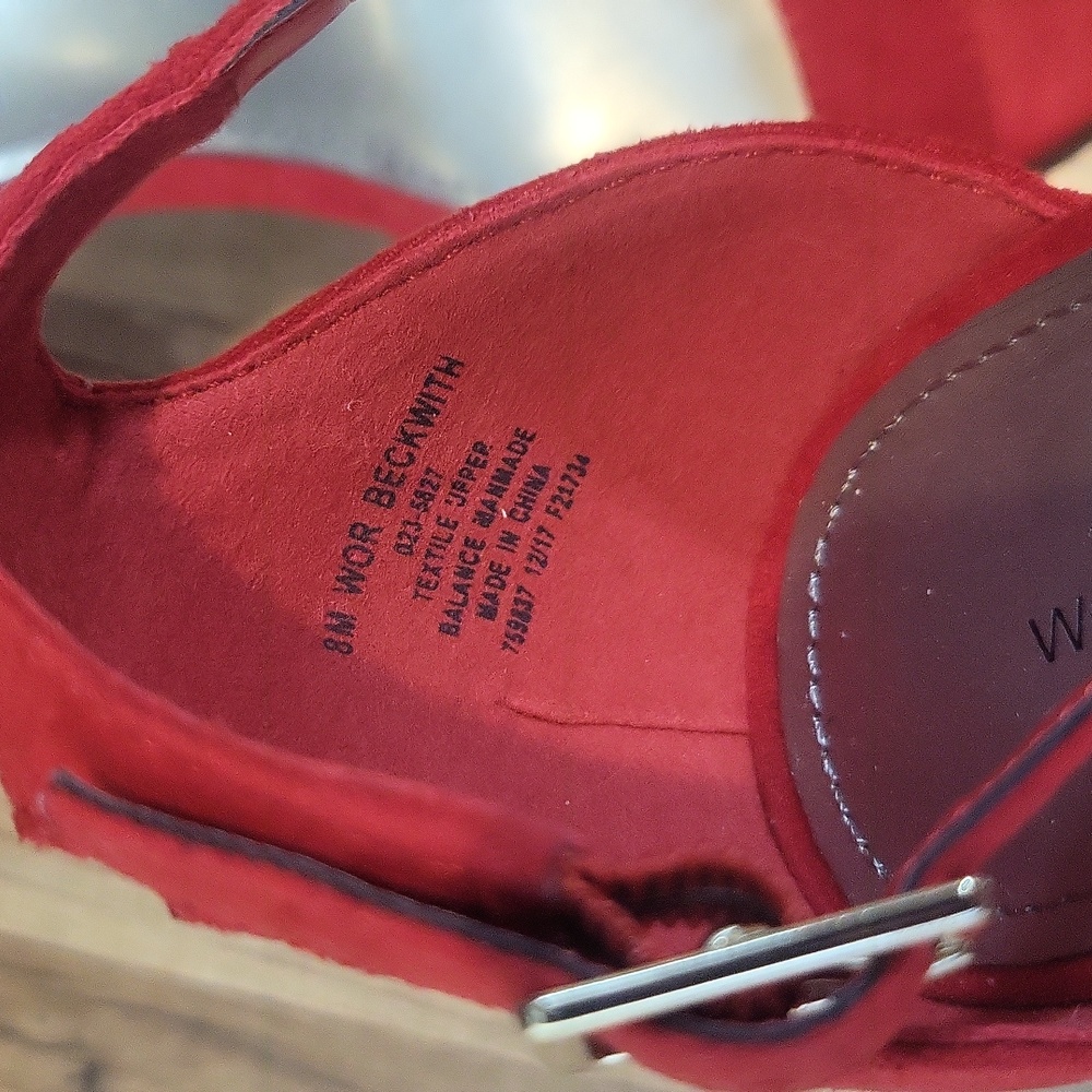 WORTHINGTON Red Wor Beckwith Faux Suede Open Toe 3 1/2" Ankle Strap Sandal - 8M - Picture 9 of 10